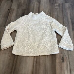 GIRLS OLD NAVY CREAM SHERPA LONG SLEEVE
